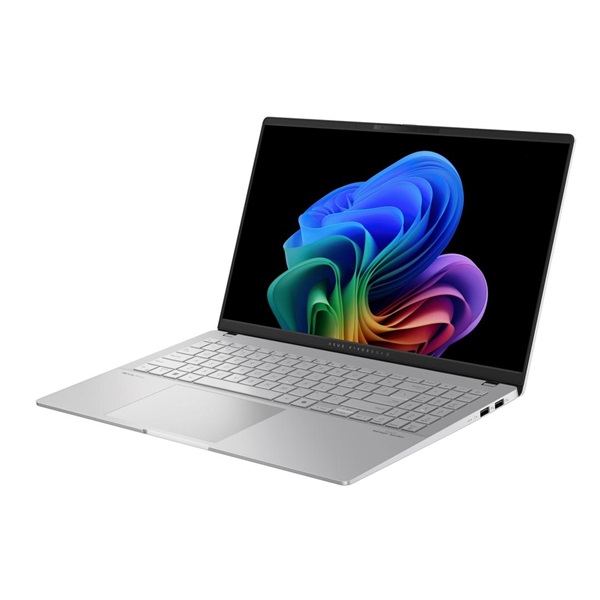 ASUS CONS NB Vivobook S15 S5507QA-MA001W 15,6" 2,8K OLED GL, Qualc.Snapd. X1E 78 100 , 32GB, 1TB M.2, INT, WIn11H, Ezüst - Image 3