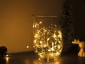 Delight LED fényfüzér - 5 m - 50 LED - melegfehér - 3 x AA