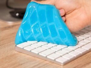 M.N.C. Szuper tisztító gél - műszerfalhoz, billentyűzethez - 200 g